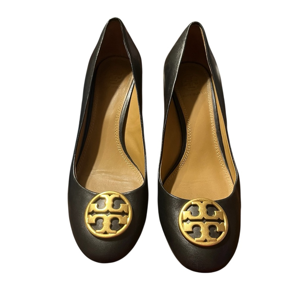 ✨ Tory Burch Black Leather Wedges – Size 7.5 – Gold Logo ✨